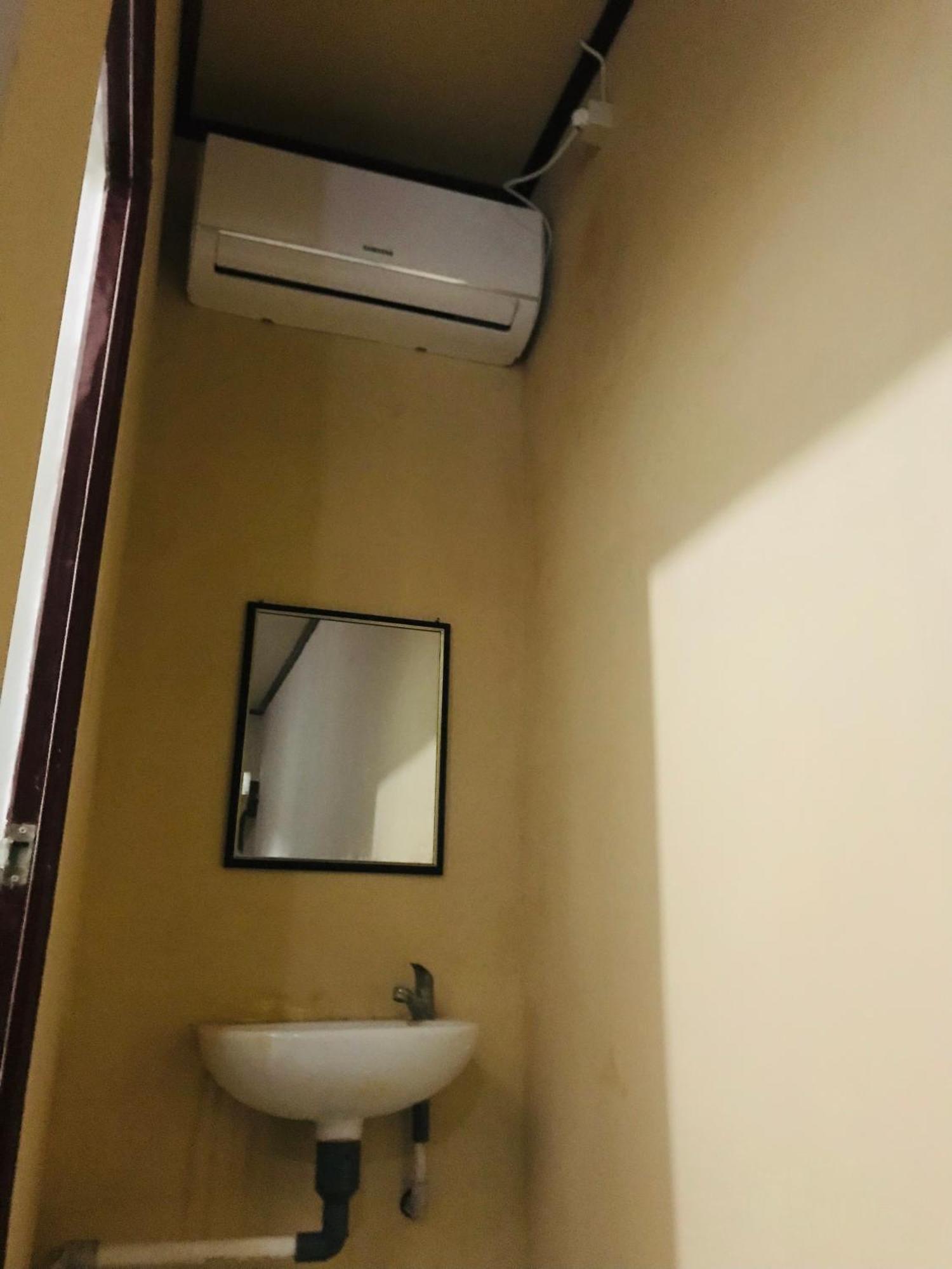 Kampung Homestay Kuta  エクステリア 写真